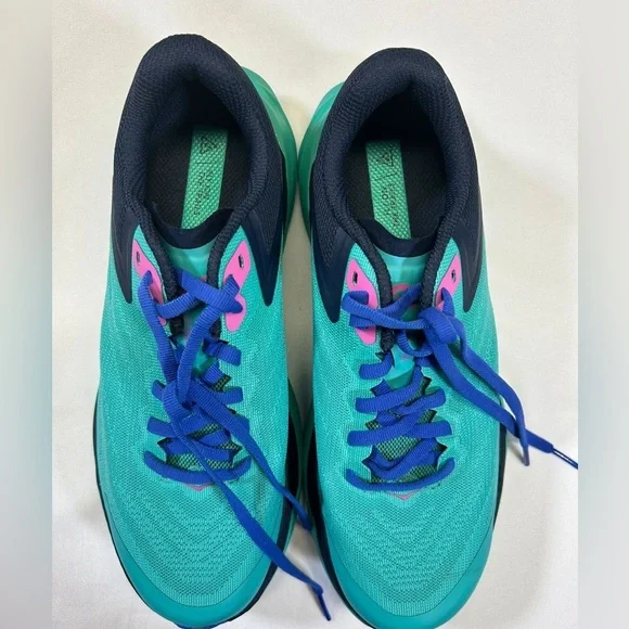 NWT HOKA Women's Zinal Trail Shoe